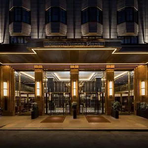 Hotel Hilton Plaza