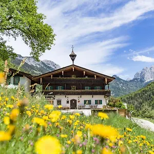  Hytte Berg'k'hof Kaisertal - Alpine Hideaway Østrig