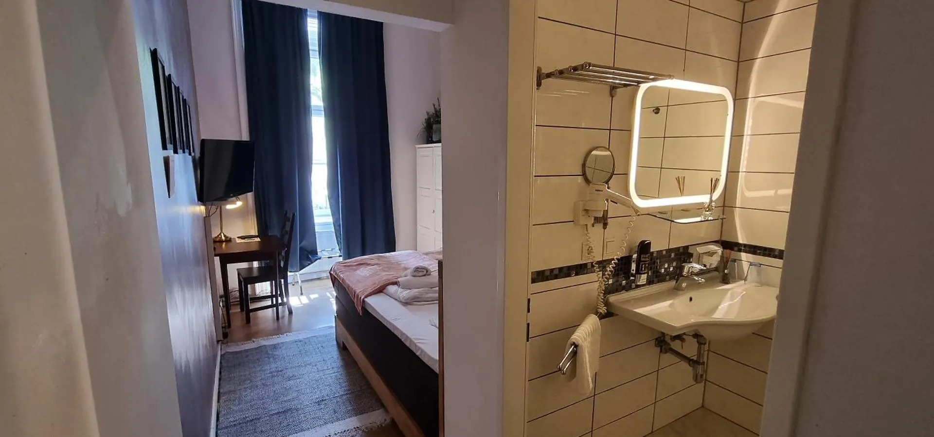 Urban Boutique Hotel Viena 2*,  Austria