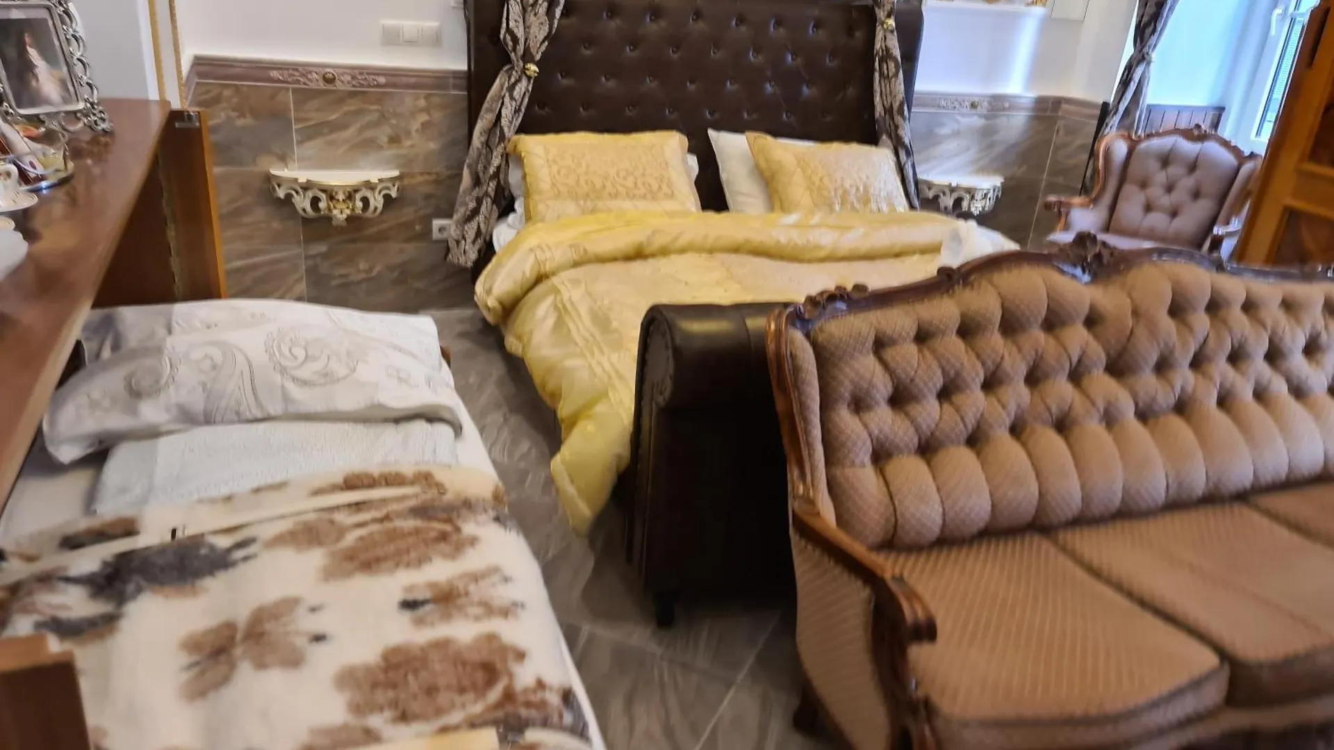 Urban Boutique Hotel Viena 2*,